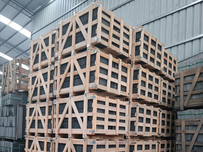 Natural roofing tiles