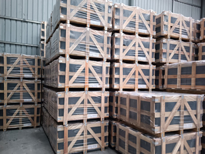 Natural roofing tiles